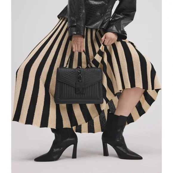 ALDO BLACK TOP HANDLE BAG - Picture 9 of 9